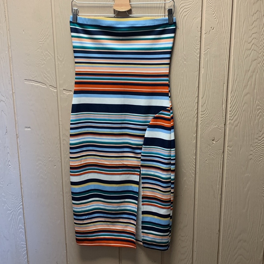 Derek Heart Dress - Picture 2 of 10